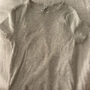SUPER CUTE grey baby tee